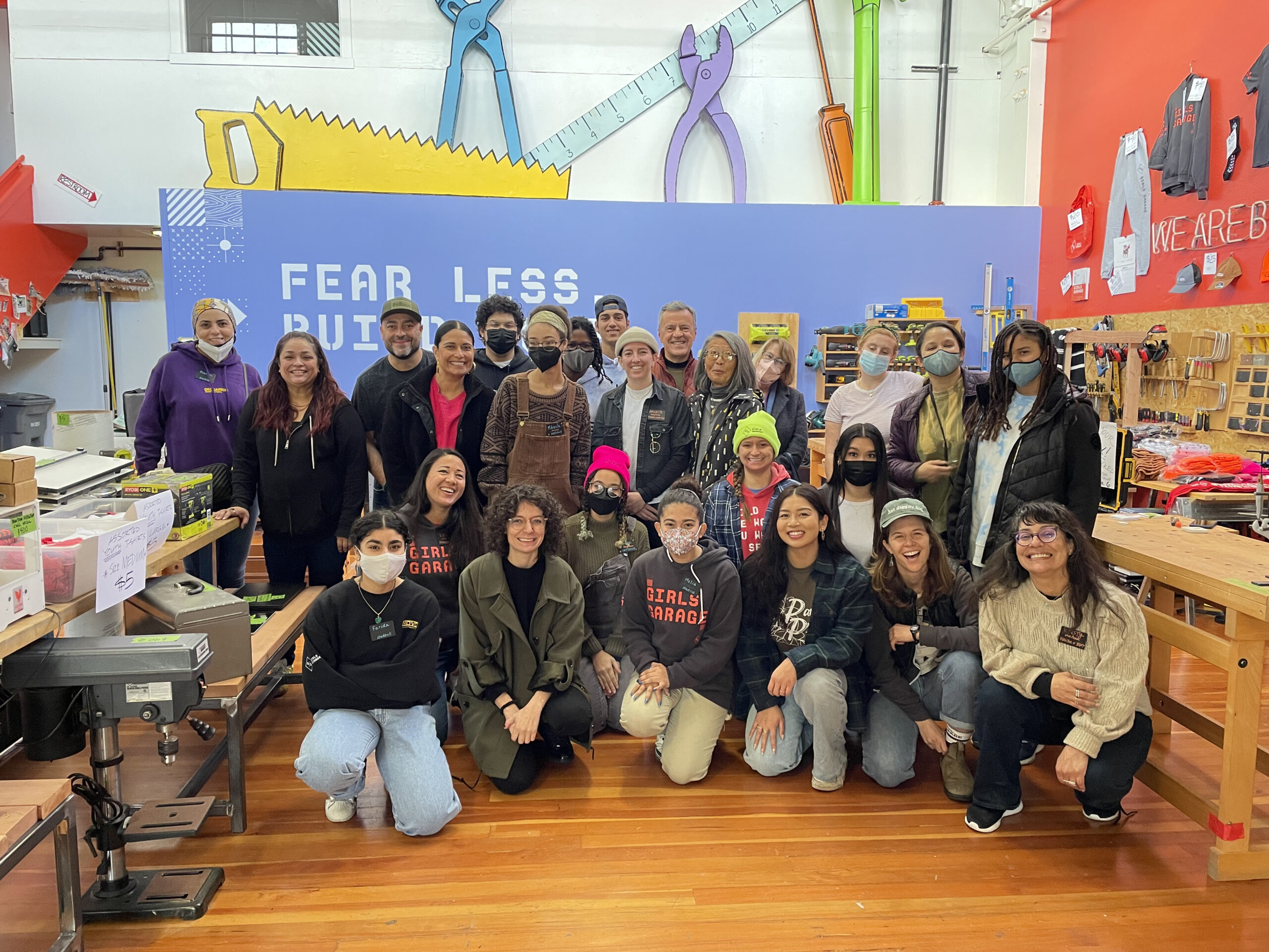 Girls Garage holiday market